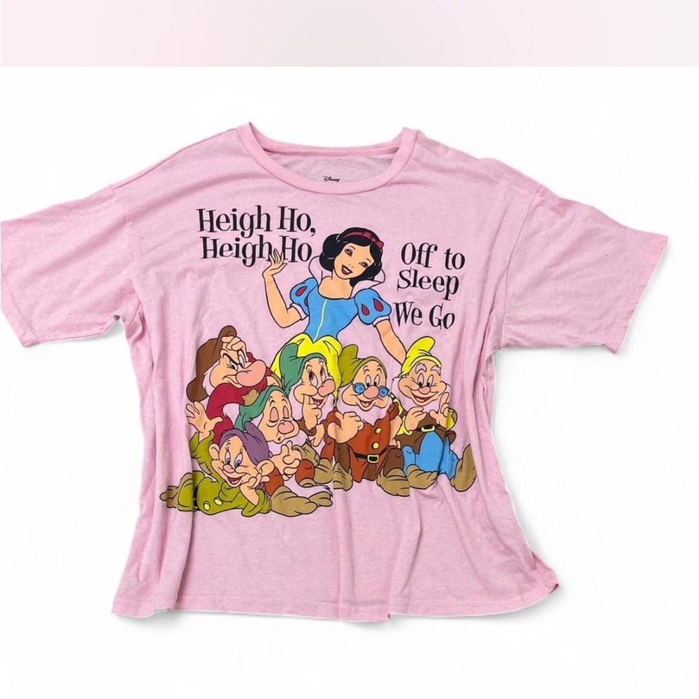 Disney Snow White and the Seven Dwarfs graphic t-shirt